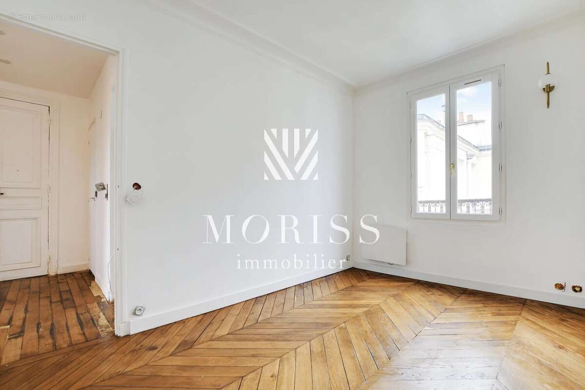 Appartement à PARIS-3E