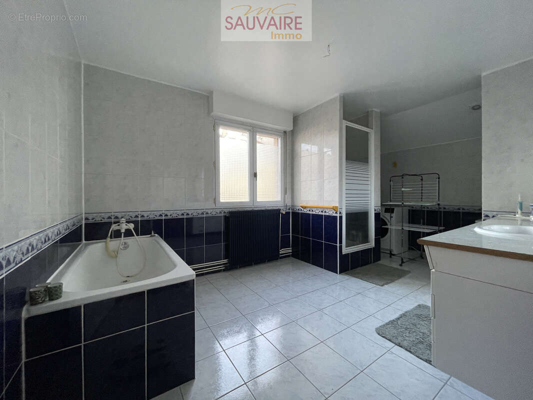 Maison à SAVIGNY-SUR-ORGE