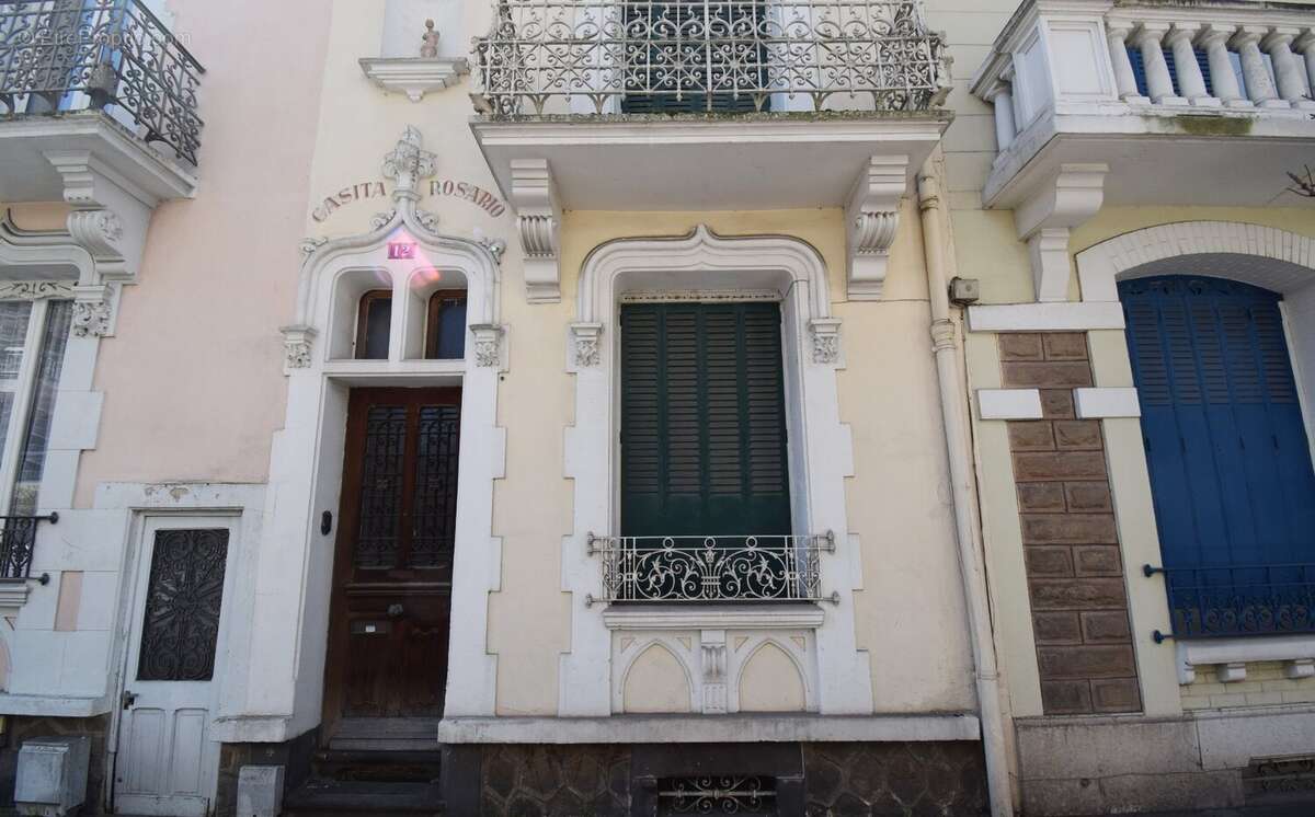 SOUS COMPROMIS - Maison de ville à VICHY quartier THERMAL avec cour. - photo 14