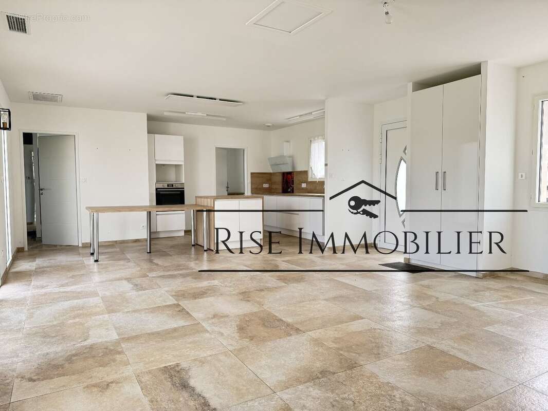 Maison à LA CASSAIGNE