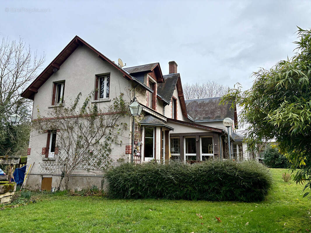 Maison à MOLINEUF
