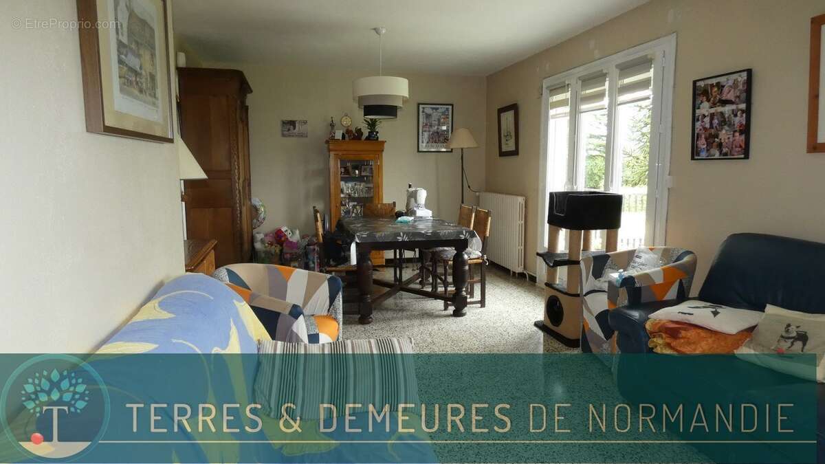 Maison à LONGUEVILLE-SUR-SCIE