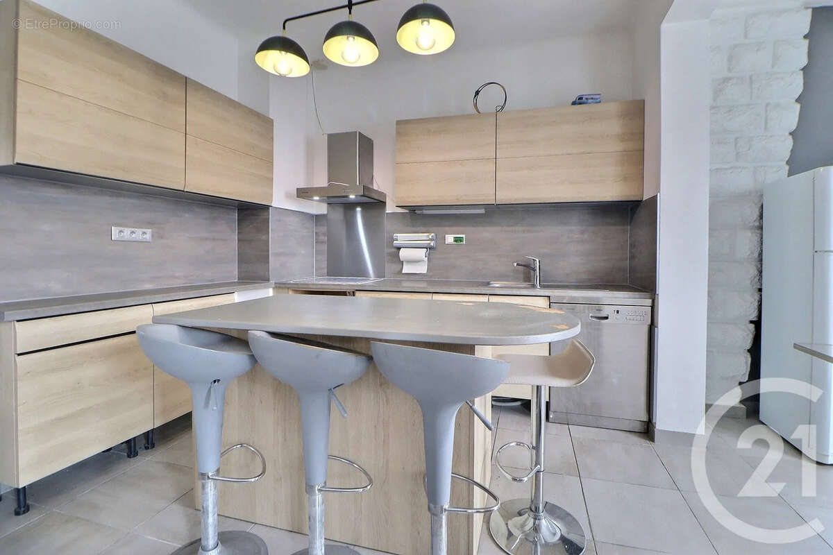 Maison 171 m² à Aulnay-Sous-Bois  - photo 3