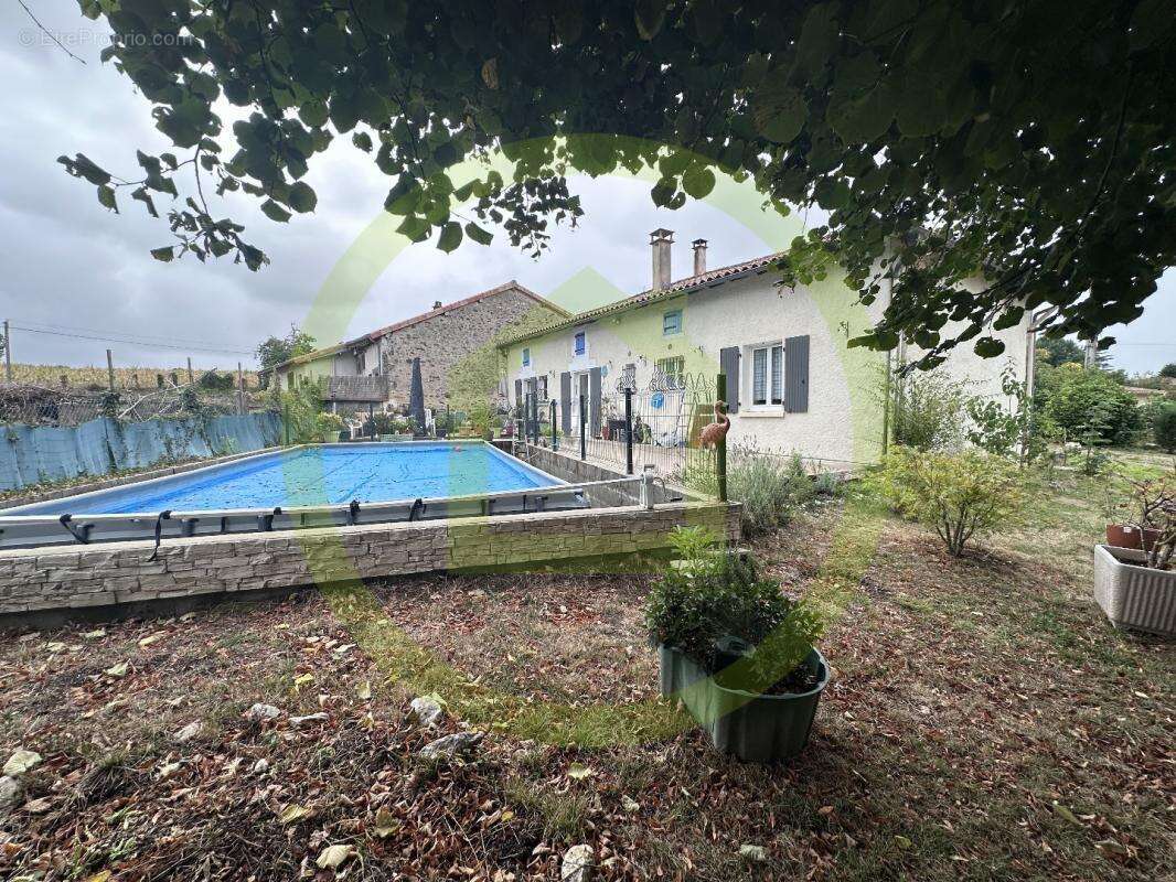 Maison à MONTEMBOEUF