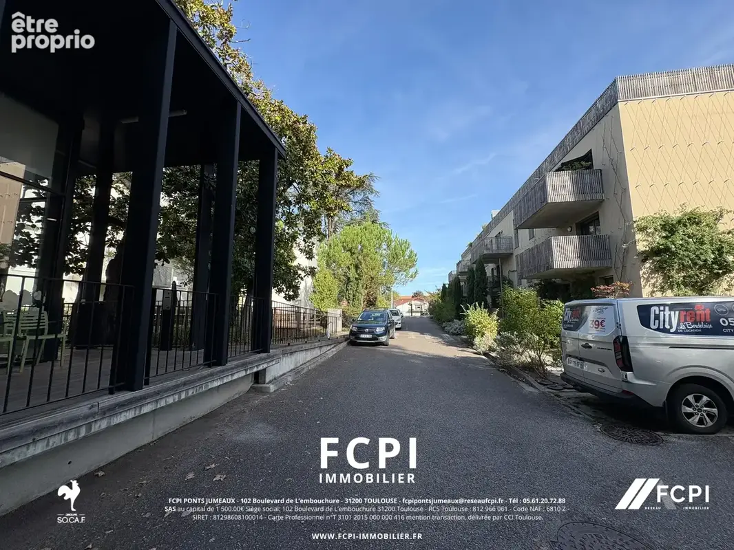 Superbe t3 avec terrasse 90m2 dernier etage - photo 2
