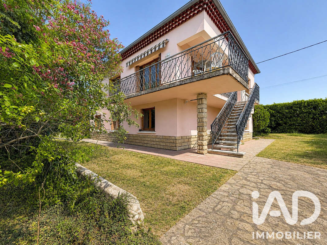 Maison 146 m² à Pont-Saint-Esprit  - photo 2