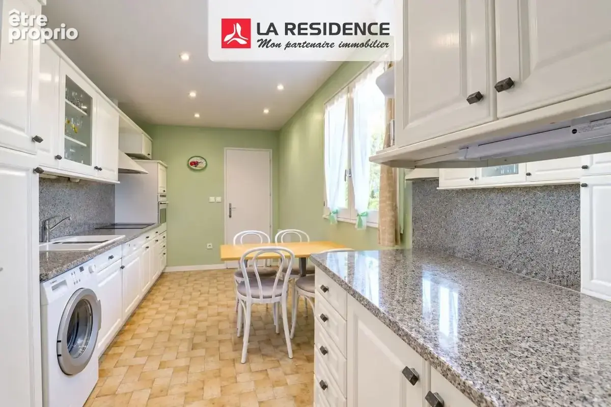 Maison 5 pièces 105 m² à vendre à Saint-Germain-De-La-Grange (78640) - photo 9