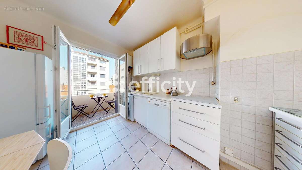Appartement à LYON-6E