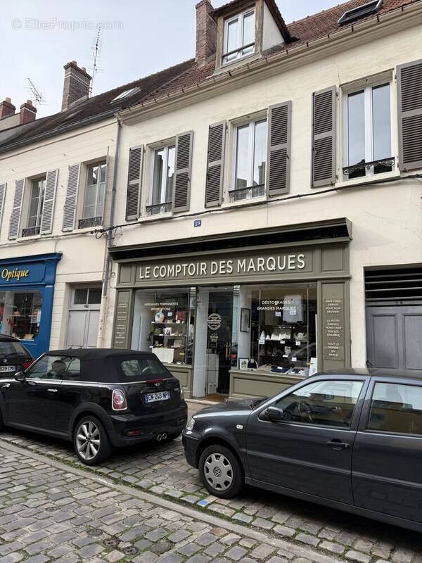 Commerce à MONTFORT-L'AMAURY