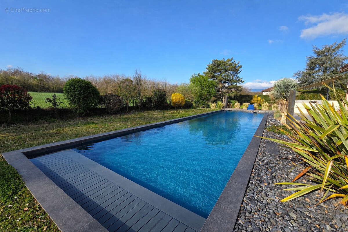 Maison à ROUSSILLON