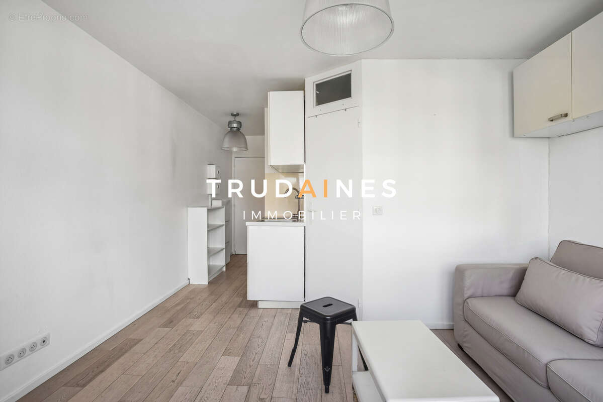 Appartement à PARIS-11E
