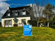 Maison à LE RELECQ-KERHUON