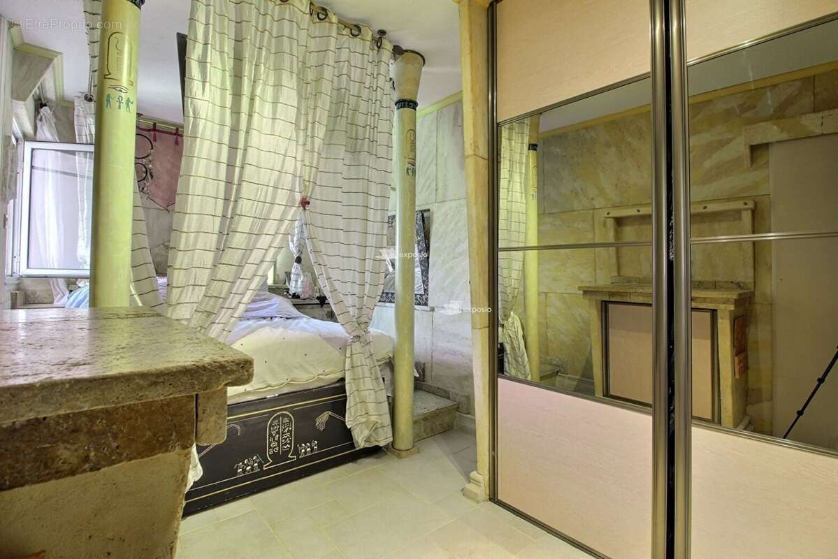 Appartement à MANDELIEU-LA-NAPOULE