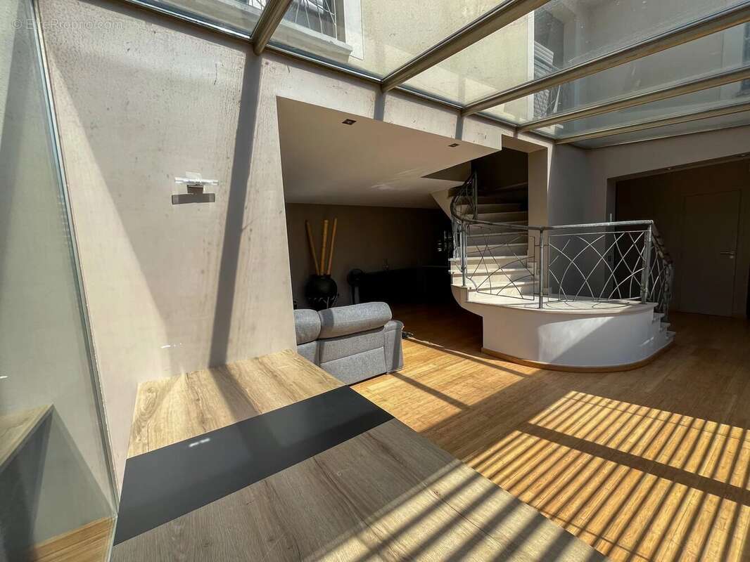 Maison à LE RAINCY