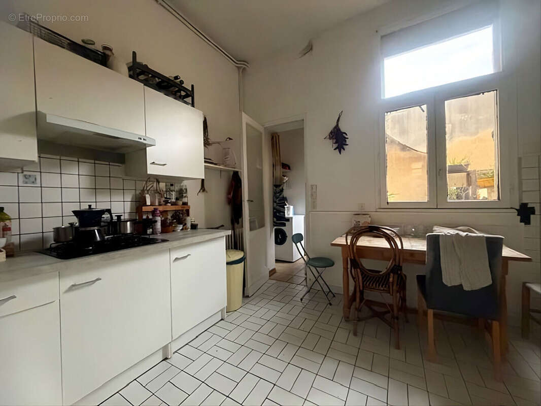 A VENDRE - SACRE COEUR/ GARE ST JEAN -Maison Bordeaux 6 pièce(s) 170 m2 - photo 7