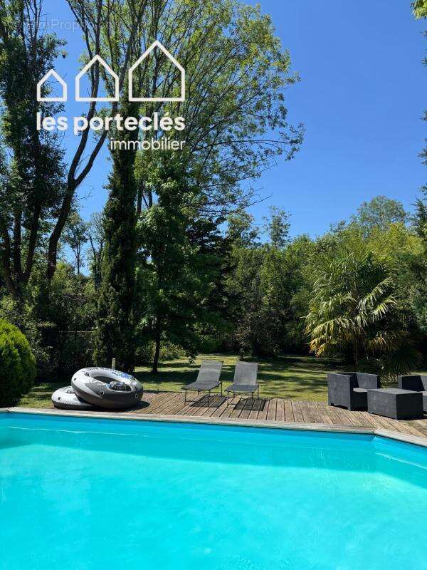 Maison à LOUVECIENNES