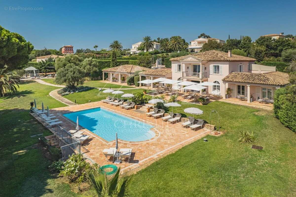 Propriété de prestige face à la mer, à pied de la plage - photo 5