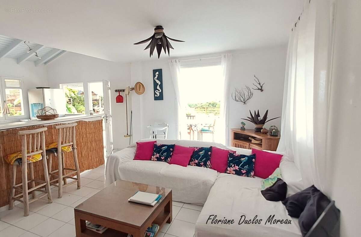 Maison à SAINTE-ROSE