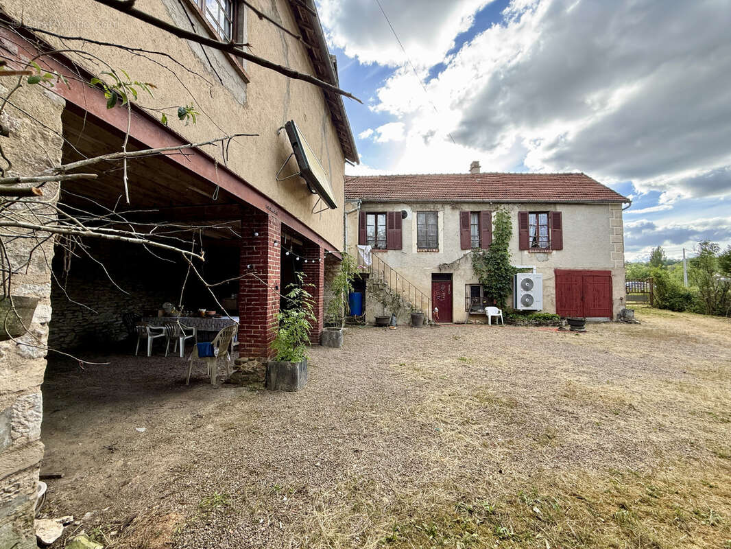 Maison avec vue dégagée entre Vézelay et Avallon - photo 2