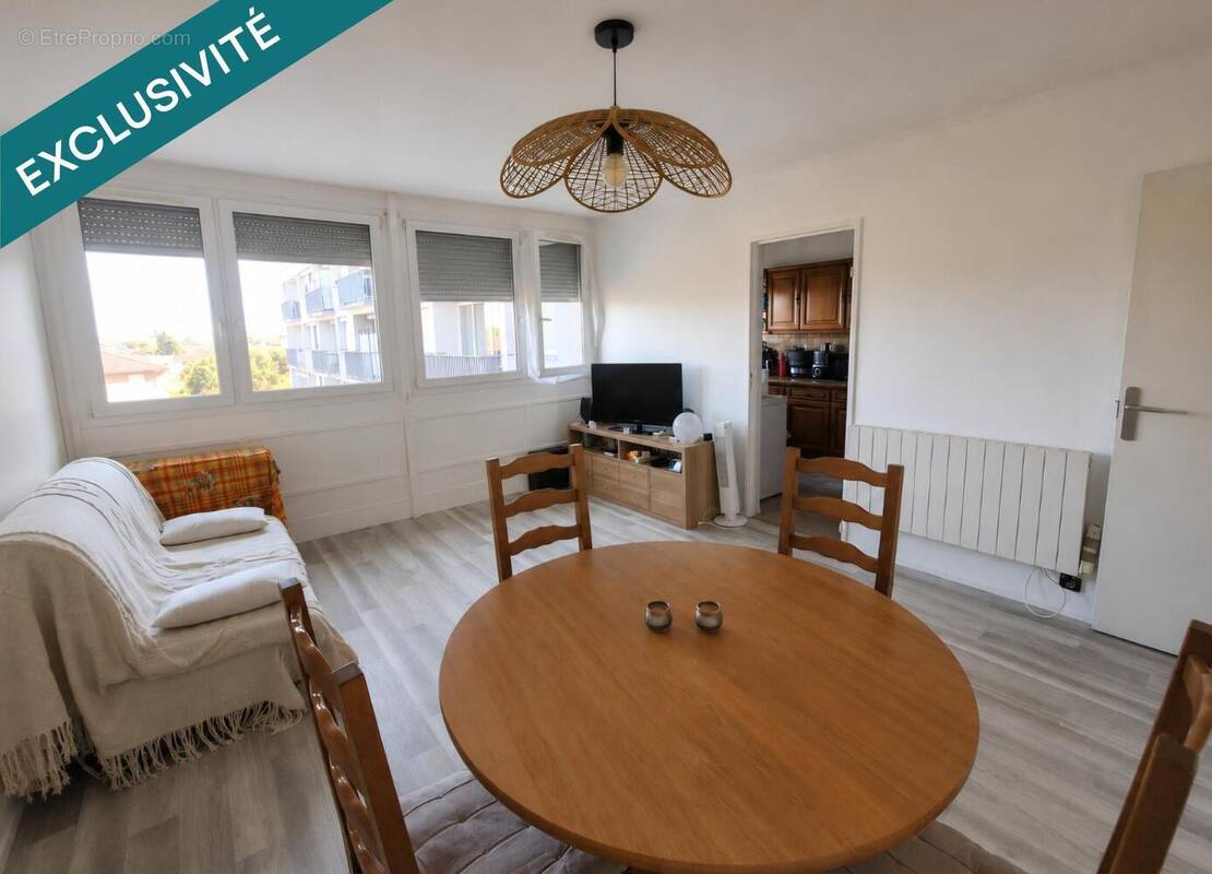 Photo 1 - Appartement à BRON