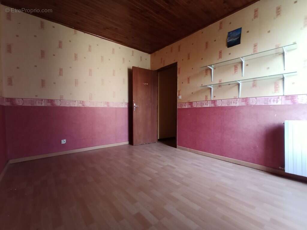 Maison à SAINT-PONS-DE-THOMIERES