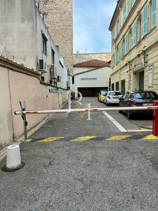 Parking à NICE