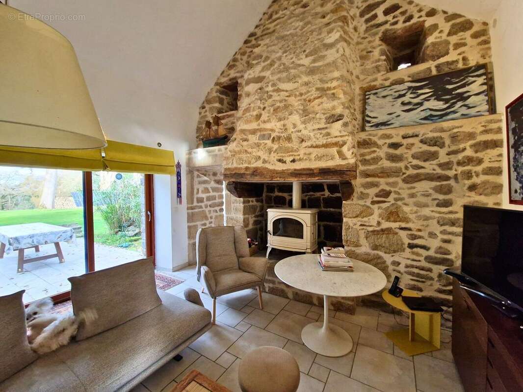 Maison à POULDERGAT