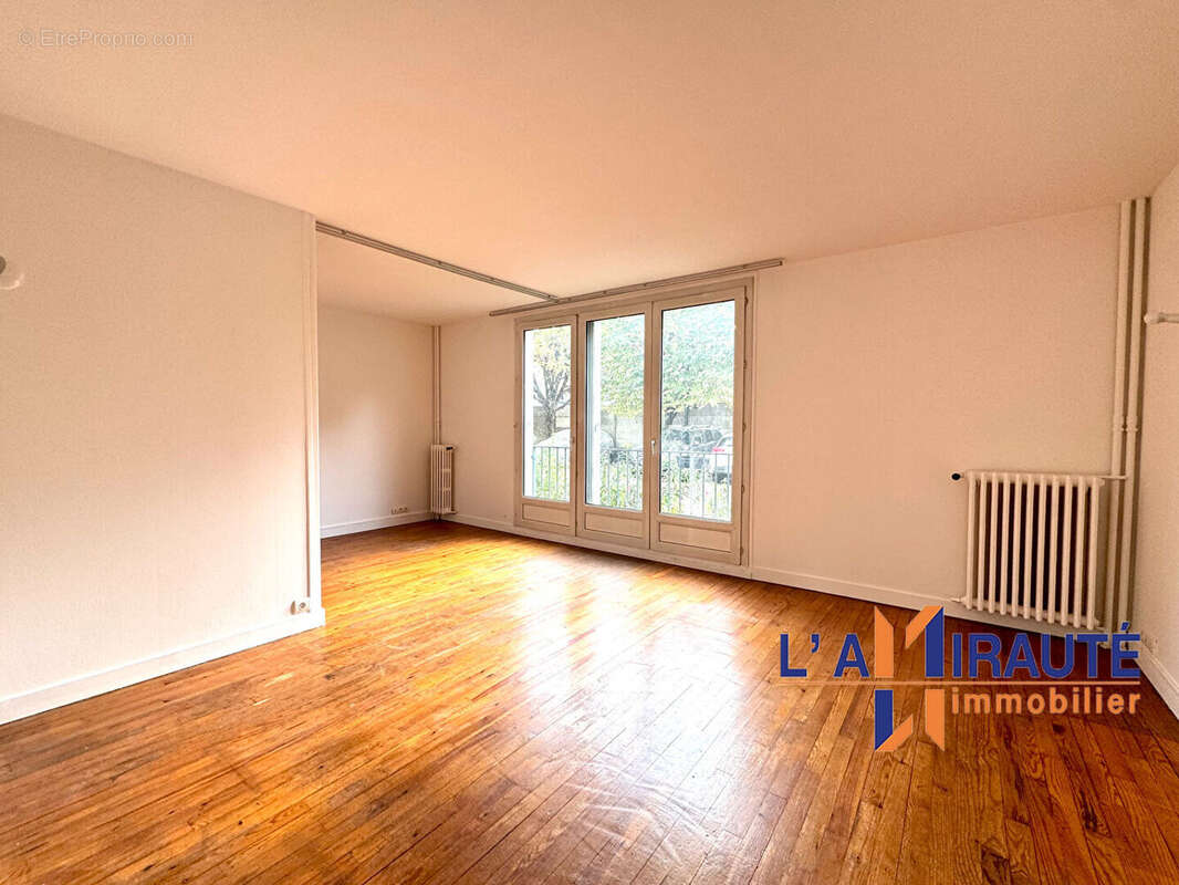 Appartement à ASNIERES-SUR-SEINE