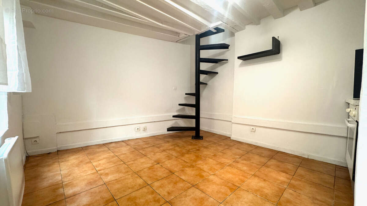 Appartement à CORBEIL-ESSONNES