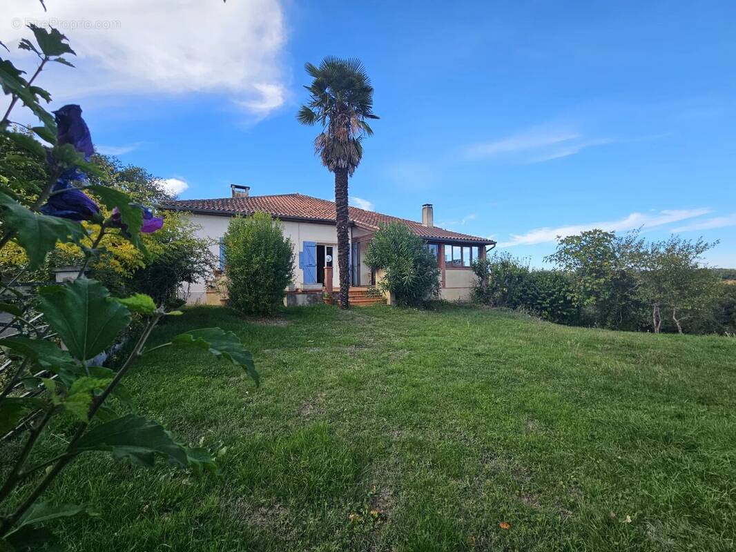 Maison à MONTAMAT