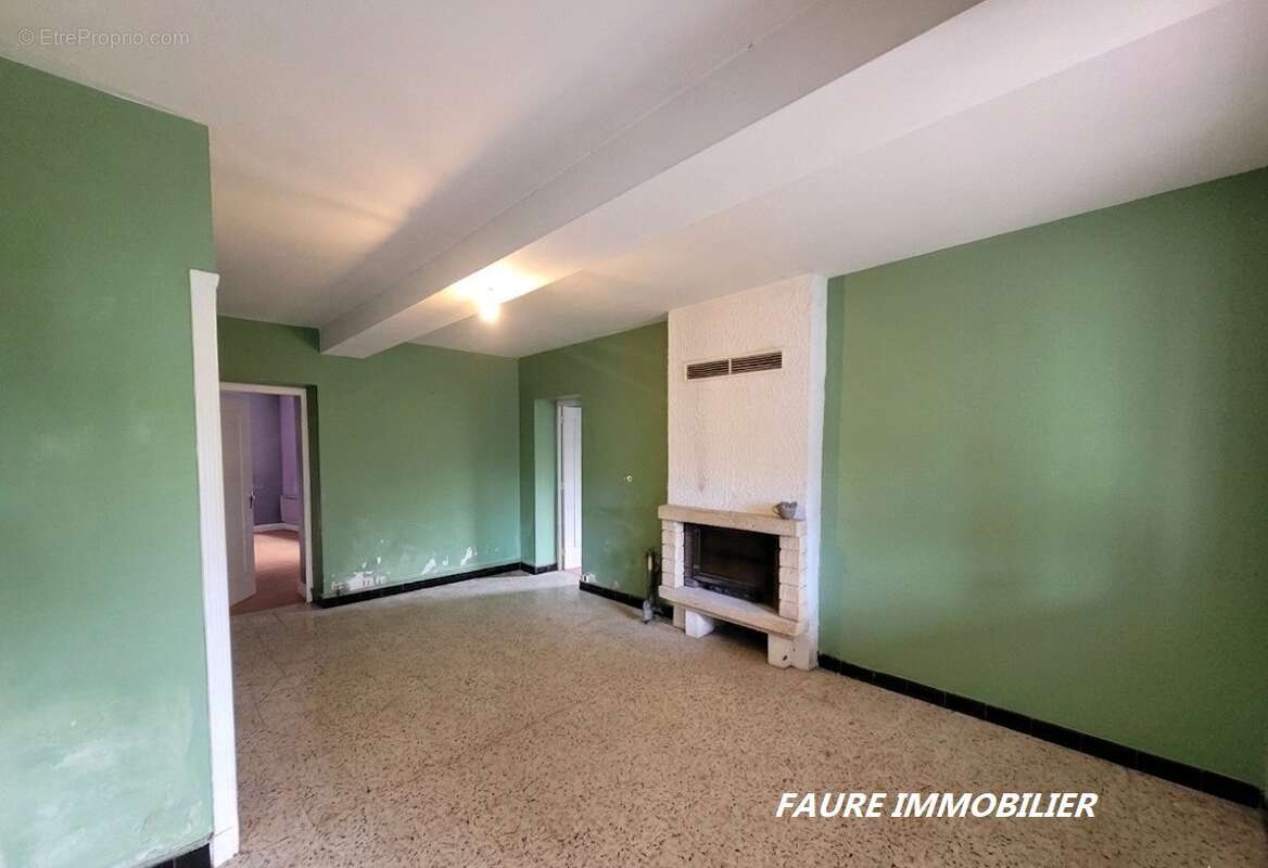 Maison à CHARVIEU-CHAVAGNEUX