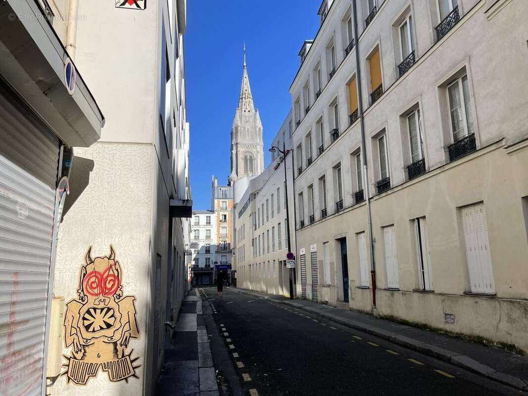 Autre à PARIS-20E
