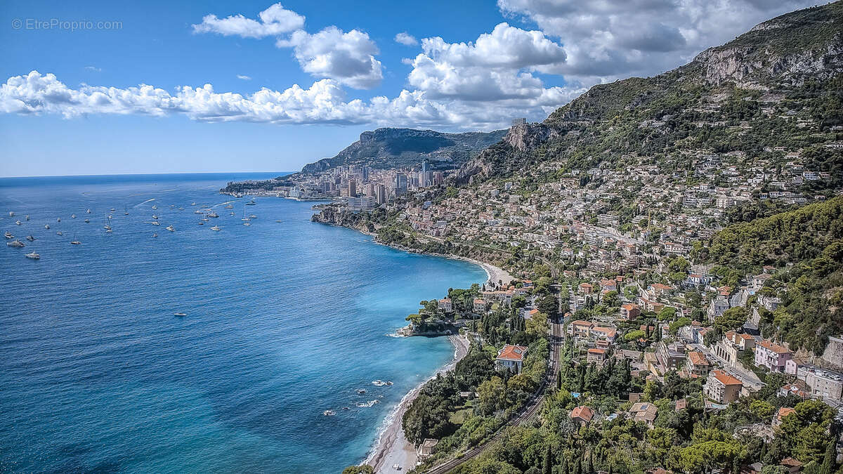 Appartement à ROQUEBRUNE-CAP-MARTIN