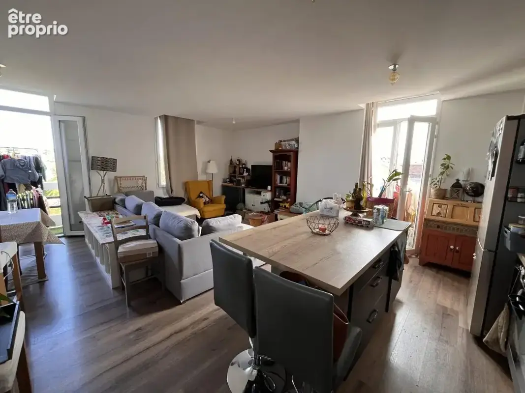 Appartement 232 m² à Semeac  - photo 6