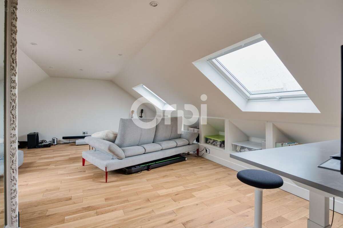 Maison à BUSSY-SAINT-GEORGES