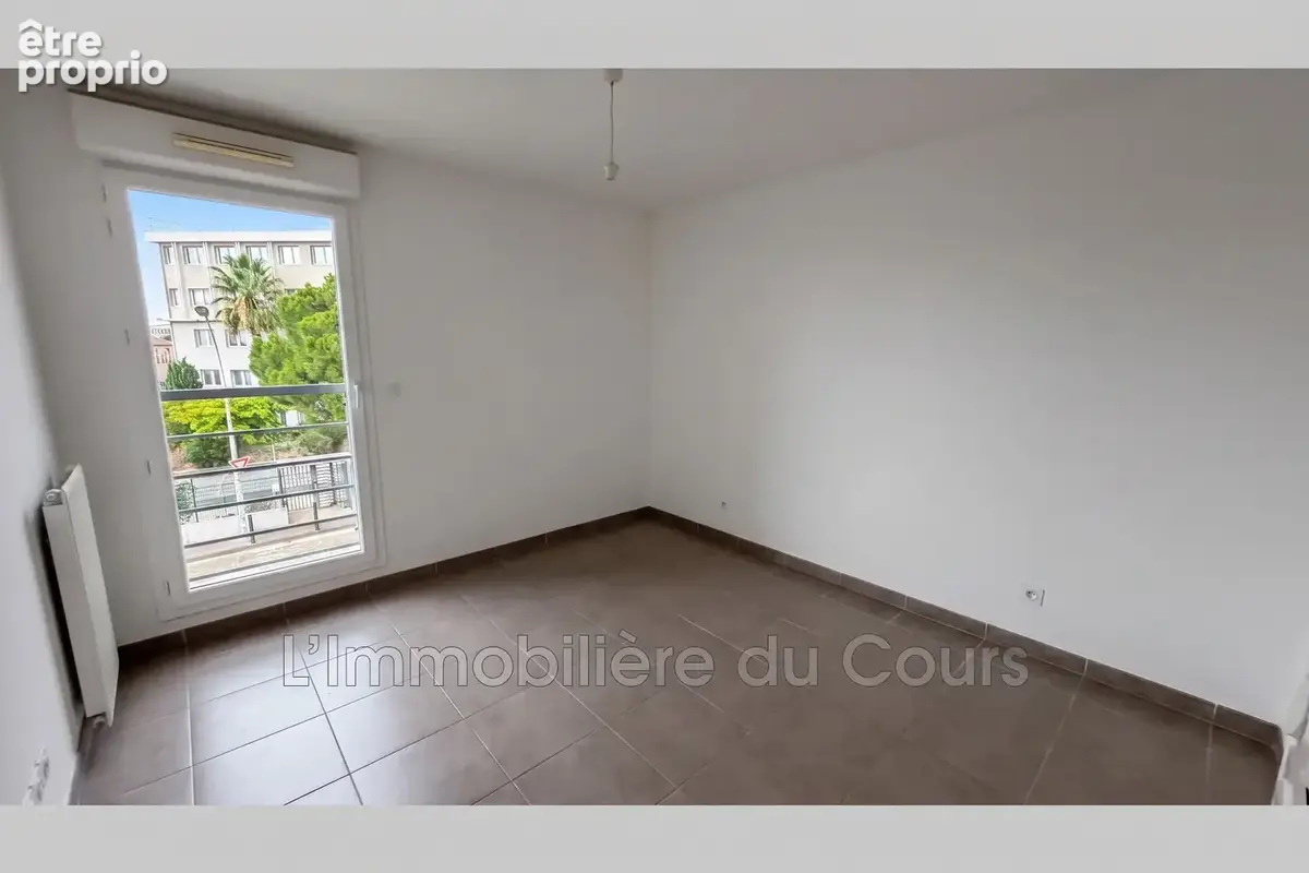 Appartement 62 m² à Marseille-9e  - photo 9