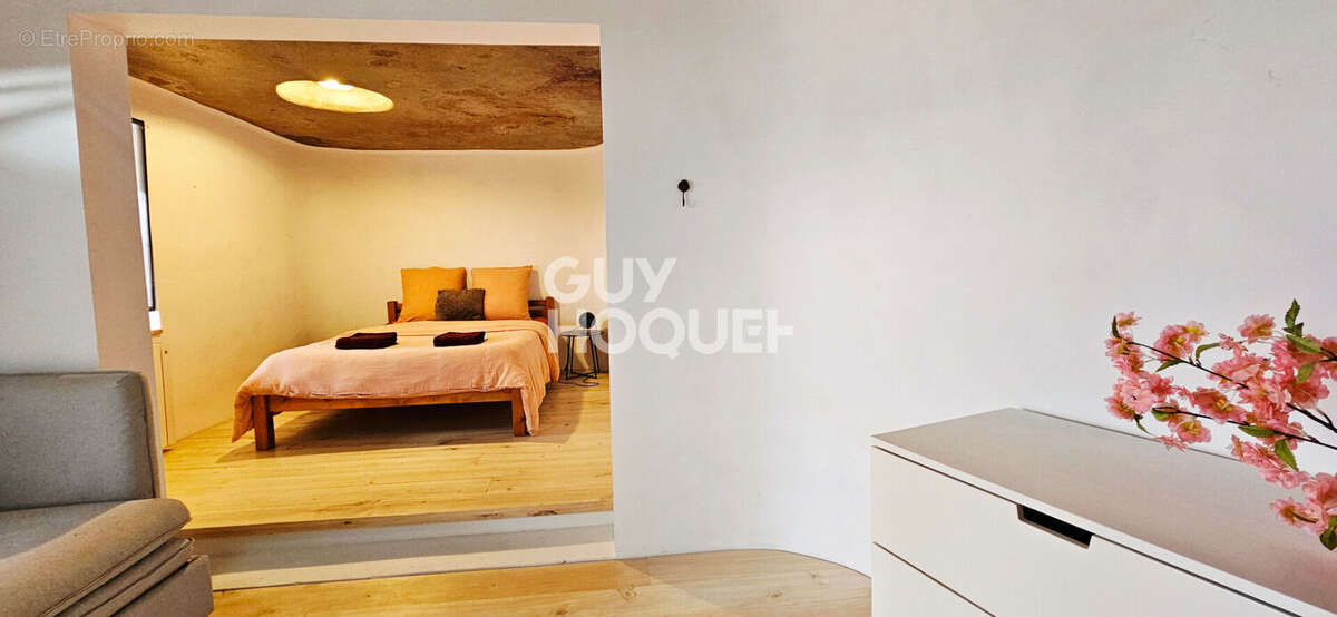 Maison à SAINTE-VALIERE