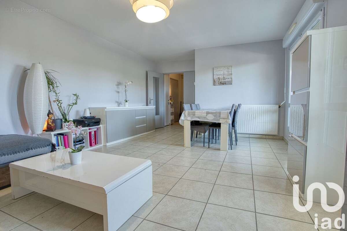 Photo 2 - Appartement à PREVESSIN-MOENS