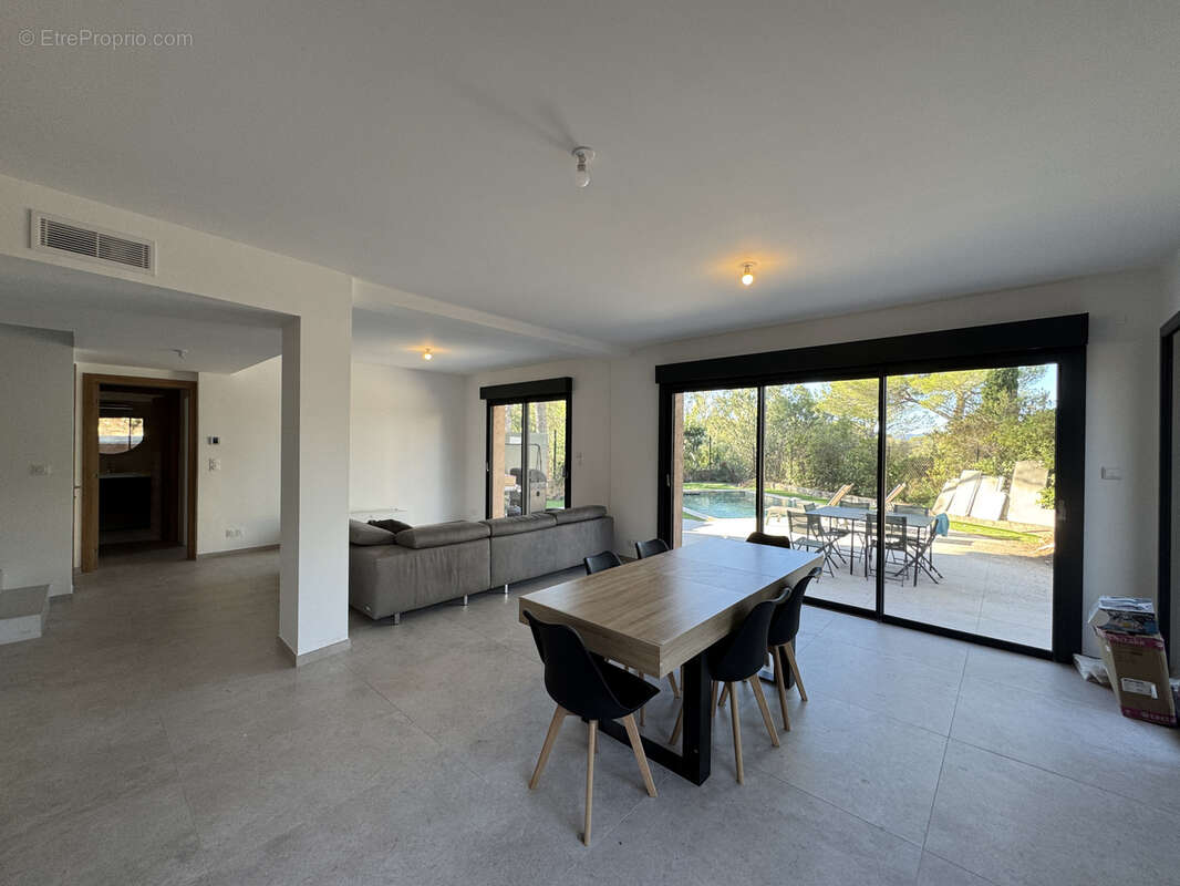 Maison à SAINT-RAPHAEL