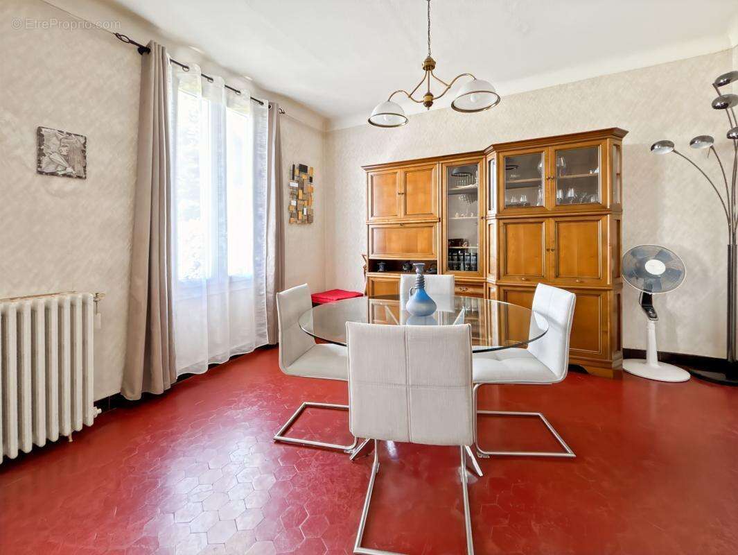 Maison à CHATEAU-ARNOUX-SAINT-AUBAN