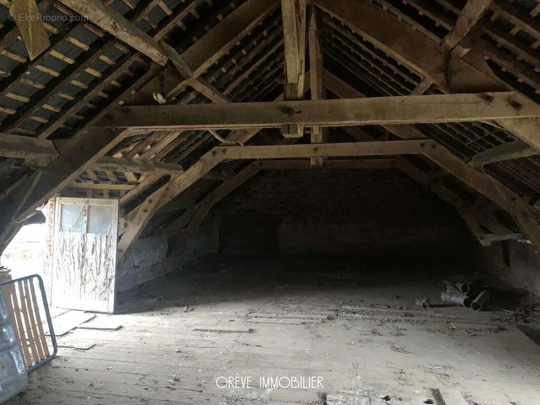 Maison à LA CHAPELLE-BOUEXIC