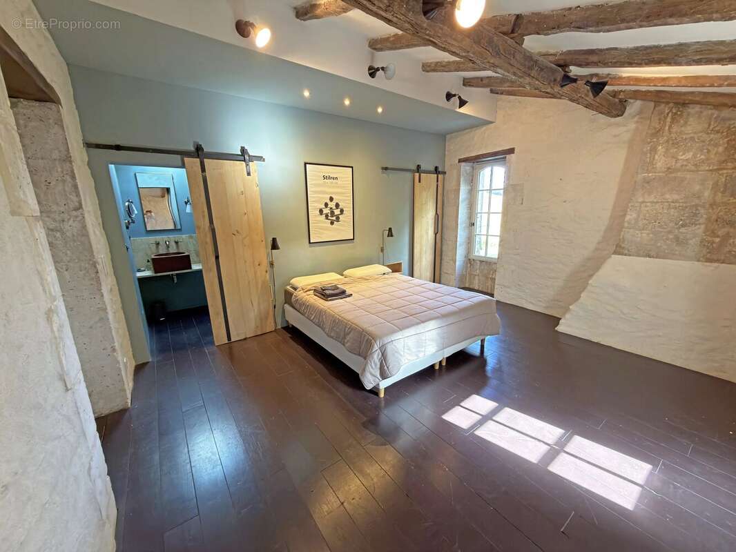 Charmante Propriété en Pierres avec Grange et Piscine ! - photo 11