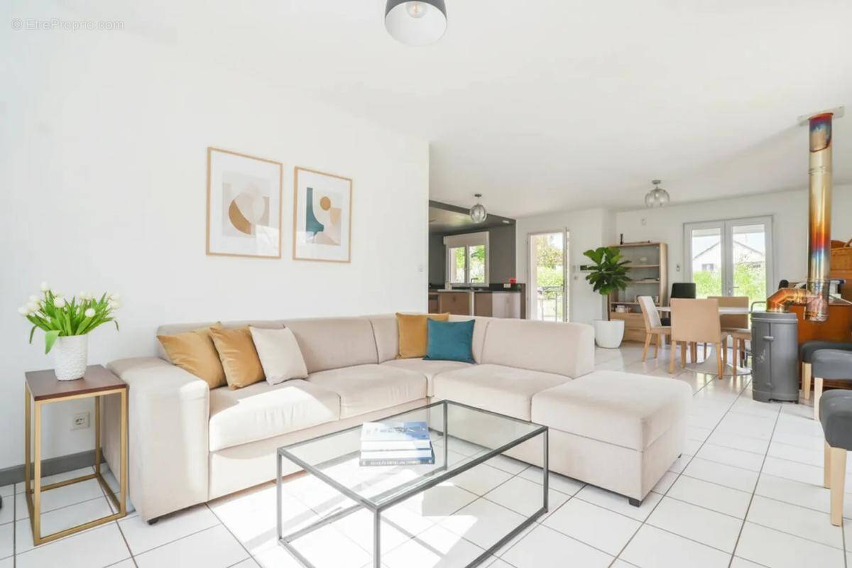 Maison à SAINT-VICTOR-SUR-OUCHE