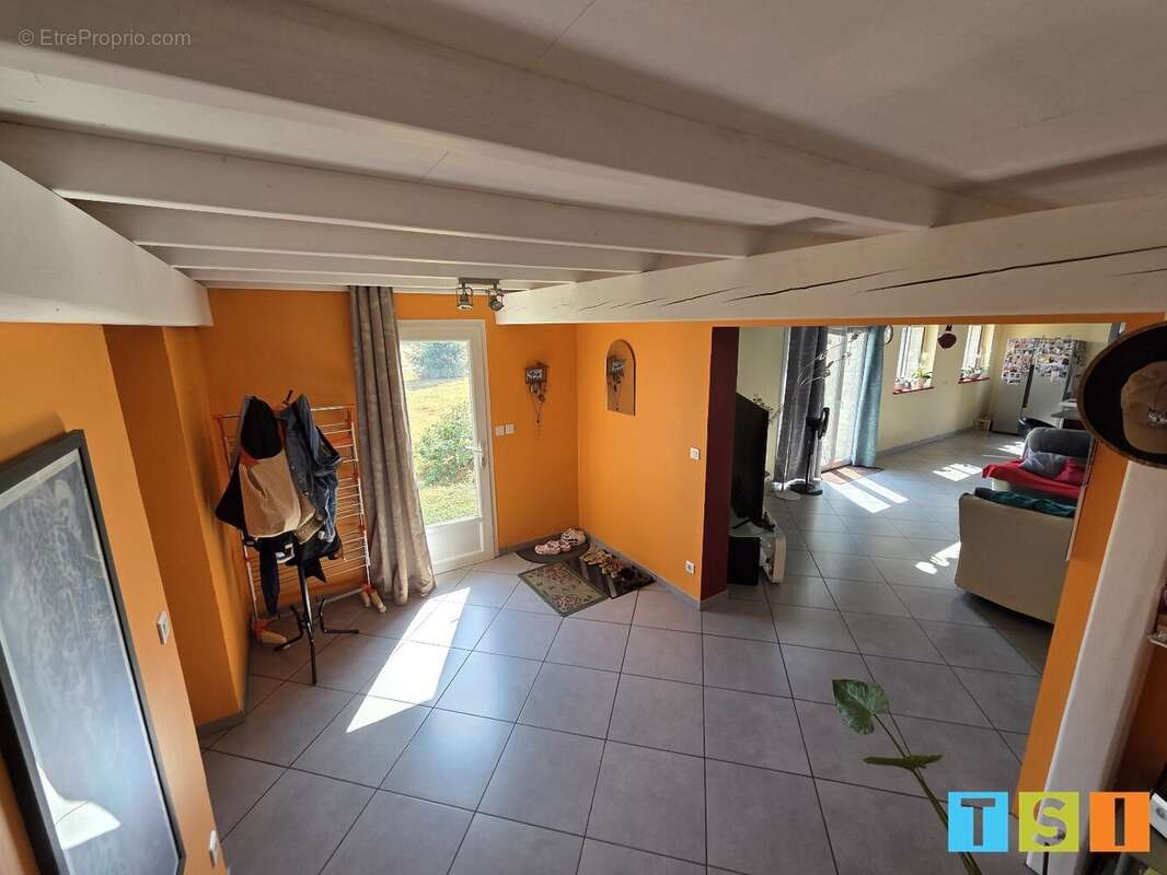 Corps de ferme à finir de rénover de 177 m² sur 1,09 hectare avec vue exceptionnelle sur les Pyrénées - photo 15