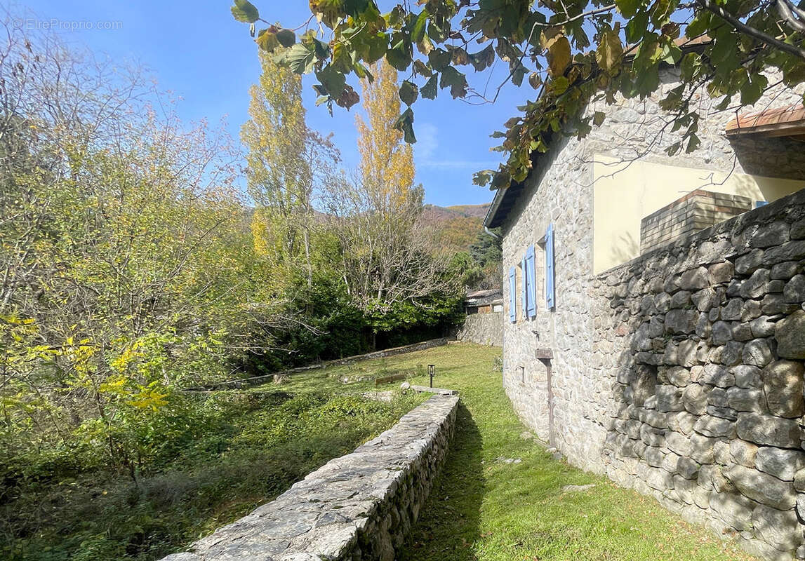 Maison à VALGORGE