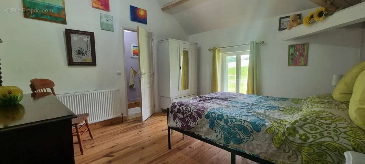 Maison à CASTELNAU-MONTRATIER