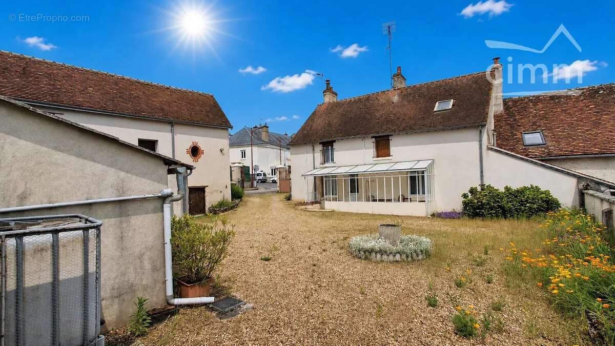 Maison à HUISSEAU-SUR-COSSON