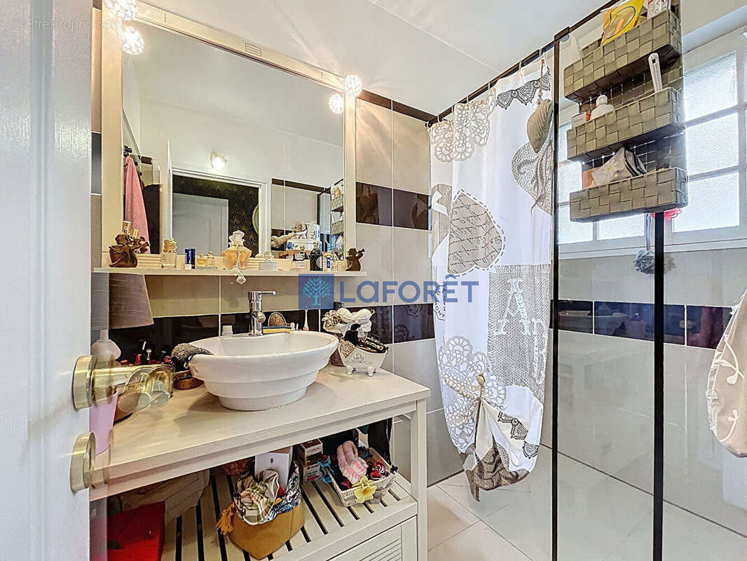 Maison à PETIT-COURONNE