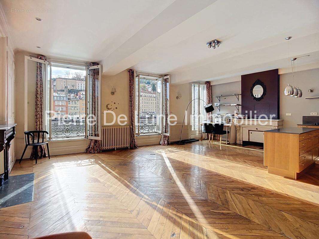 Appartement à LYON-1E