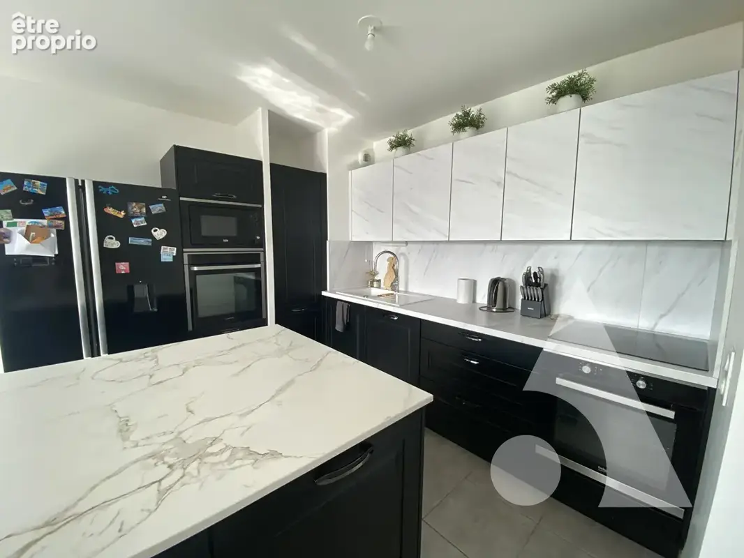 A vendre appartement 2 chambres avec balcon - photo 3